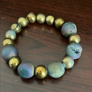 Elegant Gold paint agate and aurora druzy Beaded Bracelet